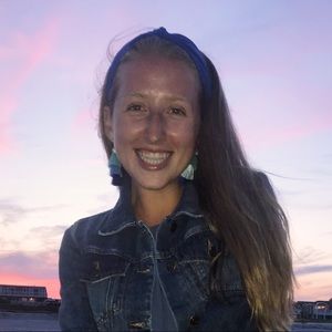 Meet your Posher, Catherine